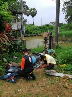 ไฟล์แนบ วันจันทร์ที่ 8 สิงหาคม 2565 การประปาส่วนภูมิภาคสาขากาญจนดิษฐ์ ภายใต้การบริหารของนายสุรพงศ์ สมหวัง ผู้จัดการการประปาส่วนภูมิภาคสาขากาญจนดิษฐ์ มอบหมายนายอัครเดช เพ็ชรโชติ หัวหน้างาน 8 งานผลิตพร้อม พนักงานในสังกัดงานผลิต เข้าดำเนินการปรับปรุงแท่นปั๊มสูบน้ำแรงต่ำ​ครองกะแดะ เพื่อเสริมความแข็งแรงของแท่นที่ชำรุด​ เพื่อลดอาการสั่นของมอเตอร์และปั๊มสูบน้ำเพื่อยืดอายุการใช้งาน