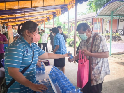 ไฟล์แนบ การประปาส่วนภูมิภาคสาขาตราด เข้าร่วมโครงการบำบัดทุกข์ บำรุงสุข สร้างรอยยิ้มให้ประชาชน ร่วมกับหน่วยแพทย์เคลื่อนที่ พอ.สว. ณ โรงเรียนบ้านปะอา ตำบลบ่อพลอย อำเภอบ่อไร่ จังหวัดตราด