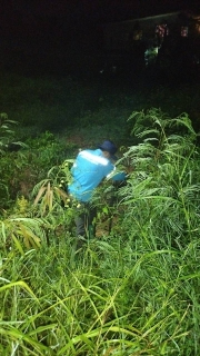 ไฟล์แนบ วันอังคาร ที่ 13 กันยายน  2565 การประปาส่วนภูมิภาคสาขากาญจนดิษฐ์ ภายใต้การบริหารงานโดยนายสุรพงศ์  สมหวัง ผู้จัดการการประปาส่วนภูมิภาคสาขากาญจนดิษฐ์  มอบหมายนายวะโรทัย ขุ้ยศร หัวหน้างาน 8 งานบริการและควบคุมน้ำสูญเสียและพนักงานในสังกัด ลงพื้นที่ บ้านทุ่งอ่อนใจ บ้านทุ่งขิง บ้านบางสำโรง หมู่บ้านสิริภัทร ตำบลท่าทองใหม่  อำเภอกาญจนดิษฐ์  จังหวัดสุราษฎร์ธานี ออกทำ Step test ค้นหาท่อรั่ว DMA MM -KD -01 ตำบลท่าทองใหม่  เพื่อค้นท่อแตกท่อรั่วและเพิ่มปริมาณน้ำจ่ายให้ลูกค้าได้ดียิ่งขึ้น  