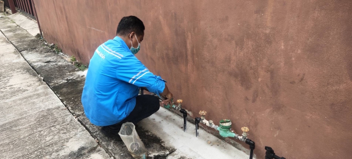 ไฟล์แนบ Mr.ประปา กปภ.สาขากำแพงเพชร สร้างความประทับใจให้ลูกค้า หลังแก้ปัญหามาตรไม่หมุน แนะนำลูกค้าชำระค่าน้ำผ่าน PWA Line Official  