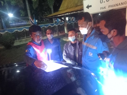 ไฟล์แนบ กปภ.สาขาปากพนัง ลงพื้นที่เดินสำรวจหาท่อแตก/ท่อรั่ว จากการทำ step test ตามแผนลดน้ำสูญเสีย บริเวณพื้นที่ MM-02 หน่วยบริการเชียรใหญ่ บริเวณในตลาดเทศบาลเชียรใหญ่  ต.เชียรใหญ่ อ.เชียรใหญ่ จ.นครศรีธรรมราช                       