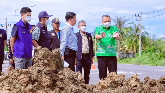 ไฟล์แนบ ผู้ว่าราชการจังหวัดสุราษฎร์ธานี ลงพื้นที่ติดตามความคืบหน้าการขยายเขตบริการน้ำประปา ของการประปาส่วนภูมิภาคสาขากาญจนดิษฐ์  พื้นที่ตำบลพลายวาส อำเภอกาญจนดิษฐ์ ระยะทาง 5.2 กิโลเมตร เพื่อให้บริการประชาชนตลอดแนวท่อ และเรือนจำชั่วคราวทุ่งเขน