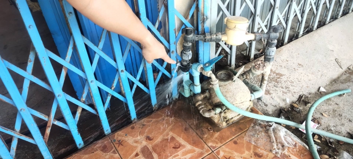 ไฟล์แนบ กปภ.สาขากำแพงเพชร เร่งตรวจสอบท่อประปาหลุดที่ขามาตร ส่ง Mr.ทันใจ ระงับเหตุ