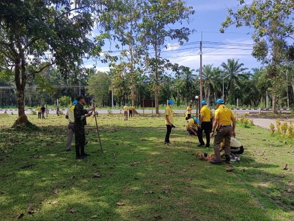 ไฟล์แนบ การประปาส่วนภูมิภาคสาขาจันดี เข้าร่วมกิจกรรมจิตอาสาพัฒนาเพื่อถวายเป็นพระราชกุศลและน้อมรำลึกพระมหากรุณาธิคุณ เนื่องในโอกาสวันคล้ายวันสวรรคตพระบาทสมเด็จพระบรมชนกาธิเบศร มหาภูมิพลอดุลยเดชมหาราช บรมนาถบพิตร
