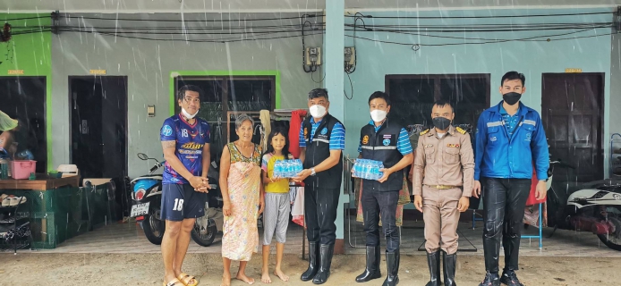 ไฟล์แนบ การประปาส่วนภูมิภาคเขต 4 ร่วมกับ การประปาส่วนภูมิภาคสาขาภูเก็ต สนับสนุนน้ำดื่มบรรจุขวด จำนวน 2,040 ขวด ให้ทางจังหวัดภูเก็ต