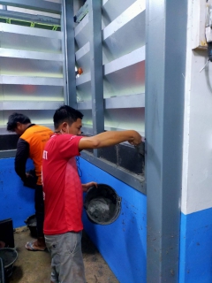 ไฟล์แนบ กปภ.สาขาภูเก็ต ดำเนินการก่อผนังอุดรอยรั่ว วางกระสอบทราย เพื่อป้องกันน้ำท่วม โรงสูบน้ำแรงต่ำ ขุมน้ำสรรพสามิตร   