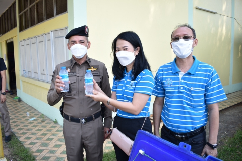 ไฟล์แนบ การประปาส่วนภูมิภาคเขต 8 ร่วมกับ การประปาส่วนภูมิภาคสาขาอุบลราชธานี ลงพื้นที่ ให้บริการน้ำดื่มแก่ประชาชน ในโอกาสรัฐมนตรี ว่าการกระทรวงมหาดไทย ลงพื้นที่เยี่ยมให้กำลังใจพี่น้องผู้ประสบอุทกภัย ที่ชุมชนบ้านกุดเป่ง อ.วารินชำราบ จ.อุบลราชธานี