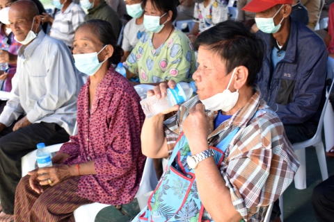 ไฟล์แนบ การประปาส่วนภูมิภาคเขต 8 ร่วมกับ การประปาส่วนภูมิภาคสาขาอุบลราชธานี ลงพื้นที่ ให้บริการน้ำดื่มแก่ประชาชน ในโอกาสรัฐมนตรี ว่าการกระทรวงมหาดไทย ลงพื้นที่เยี่ยมให้กำลังใจพี่น้องผู้ประสบอุทกภัย ที่ชุมชนบ้านกุดเป่ง อ.วารินชำราบ จ.อุบลราชธานี