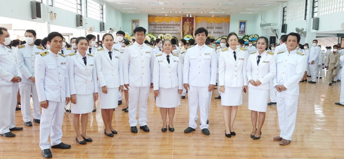 ไฟล์แนบ การประปาส่วนภูมิภาคสาขาแก้งคร้อ เข้าร่วมพิธีทำบุญตักบาตรพระราชกุศล และพิธีวางพวงมาลา เพื่อน้อมรำลึกในพระมหากรุณาธิคุณ เนื่องในวันคล้ายวันสวรรคต พระบาทสมเด็จพระบรมชนกาธิเบศร มหาภูมิพลอดุลยเดชมหาราช บรมนาถบพิตร 13 ตุลาคม 2565