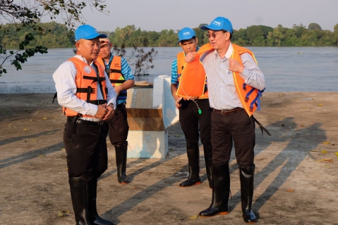 ไฟล์แนบ มท.1 ลงพื้นที่ติดตามสถานการณ์อุทกภัย จ.อุบลราชธานี เร่งให้ความช่วยเหลือ พร้อมส่งกำลังใจให้ผู้ประสบภัยและเจ้าหน้าที่ผู้ปฏิบัติงานในพื้นที่