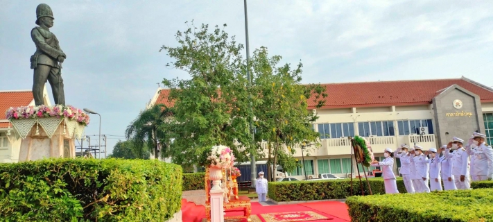 ไฟล์แนบ กปภ.สาขาปทุมธานี เข้าร่วมพิธีน้อมรำลึกเนื่องในวันคล้ายวันสวรรคตพระบาทสมเด็จพระจุลจอมเกล้าเจ้าอยู่หัว 23 ตุลาคม 2565