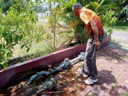 ไฟล์แนบ การประปาส่วนภูมิภาคสาขากาญจนดิษฐ์ ลงพื้นที่ตรวจสอบมาตรวัดน้ำ และทดสอบมาตร 0 คิว ในพื้นที่ตำบลดอนสัก อำเภอดอนสัก จังหวัดสุราษฎร์ธานี