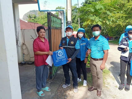 ไฟล์แนบ กปภ.สาขาปราณบุรี จัดกิจกรรมเติมใจให้กัน พร้อมด้วยดำเนินโครงการอาสาดูแลประปาเพื่อปวงชน  ลงพื้นที่ออกหน่วยประชาสัมพันธ์เชิงรุก สร้างความเชื่อมั่นด้านคุณภาพ และบริการการแนะนำการชำระค่าน้ำออนไลน์ ณ หมู่บ้านสวัสดิการทหาร(เขาควง) ตำบลทับใต้ อำเภอหัวหิน จังหวัดประจวบฯ 