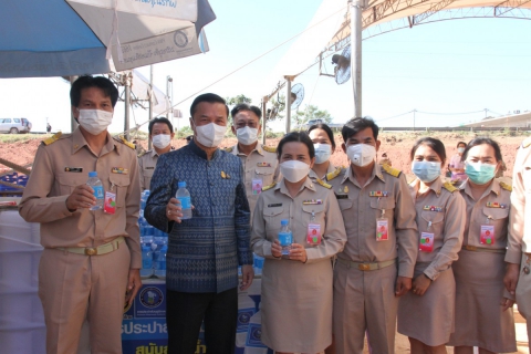 ไฟล์แนบ กปภ.ข.7 และ กปภ.สาขาบึงกาฬ ร่วมให้การต้อนรับนายกรัฐมนตรี และคณะ เนื่องในโอกาสร่วมพิธีวางศิลาฤกษ์โครงการก่อสร้างสะพานมิตรภาพไทย - ลาว แห่งที่ 5 (บึงกาฬ - บอลิคำไซ) อ.เมืองบึงกาฬ จ.บึงกาฬ