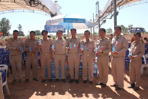 ไฟล์แนบ กปภ.ข.7 และ กปภ.สาขาบึงกาฬ ร่วมให้การต้อนรับนายกรัฐมนตรี และคณะ เนื่องในโอกาสร่วมพิธีวางศิลาฤกษ์โครงการก่อสร้างสะพานมิตรภาพไทย - ลาว แห่งที่ 5 (บึงกาฬ - บอลิคำไซ) อ.เมืองบึงกาฬ จ.บึงกาฬ