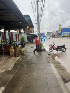 ไฟล์แนบ การประปาส่วนภูมิภาคสาขาท่าแซะ ทำการสำรวจเดินหาท่อแตกท่อรั่วด้วยตาเปล่า