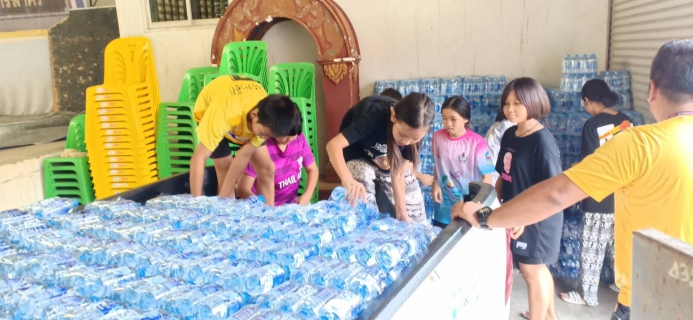 ไฟล์แนบ กปภ.สาขาสมุทรสาคร มอบน้ำดื่มบรรจุขวด 3,000ขวด เพื่อสนับสนุนการจัดกิจกรรม To be number one