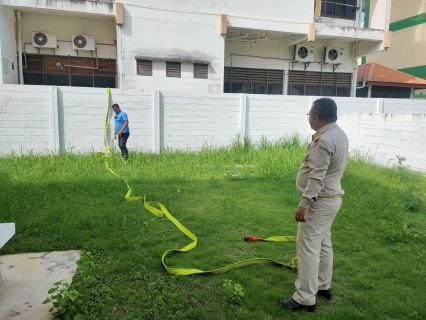 ไฟล์แนบ กปภ.สาขาสมุทรสาคร จัดเตรียมรถบรรทุกน้ำสำรองบริเวณพื้นที่จัดกิจกรรม To be number และเตรียมการรับเสด็จฯ