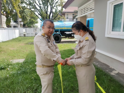 ไฟล์แนบ กปภ.สาขาสมุทรสาคร จัดเตรียมรถบรรทุกน้ำสำรองบริเวณพื้นที่จัดกิจกรรม To be number และเตรียมการรับเสด็จฯ