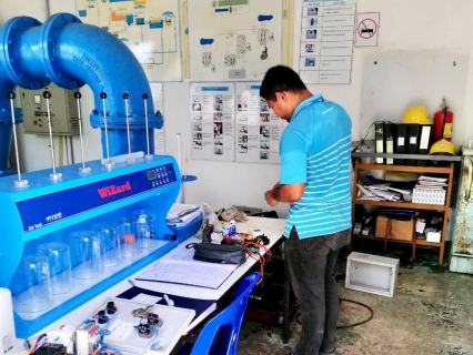 ไฟล์แนบ การประปาส่วนภูมิภาคสาขากระบี่ ร่วมกับ กองระบบผลิตและควบคุมคุณภาพน้ำ 4 งานบำรุงรักษา ดำเนินการปรับปรุงระบบจ่ายสารเคมี เพิ่มประสิทธิภาพเครื่องจักร อุปกรณ์ ให้เป็นไปตามมาตรฐาน ยึดหลักอาชีวอนามัยและความปลอดภัยในการปฏิบัติงาน