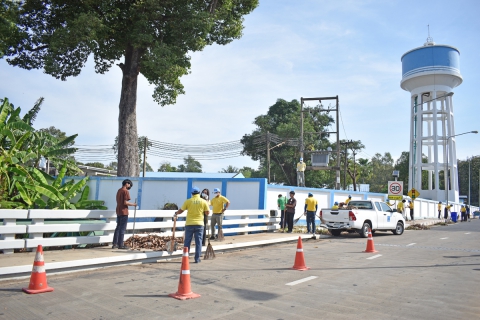 ไฟล์แนบ กปภ.สาขาอุบลราชธานี จัดกิจกรรมจิตอาสาบำเพ็ญสาธารณประโยชน์และ บำเพ็ญสาธารณกุศล เนื่องในวันคล้ายวันพระบรมราชสมภพ ในหลวง ร.9