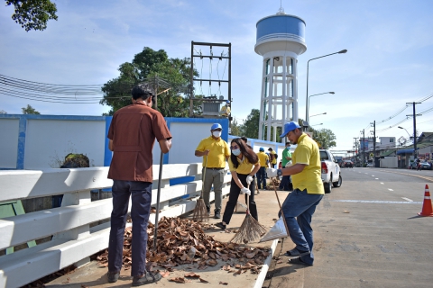ไฟล์แนบ กปภ.สาขาอุบลราชธานี จัดกิจกรรมจิตอาสาบำเพ็ญสาธารณประโยชน์และ บำเพ็ญสาธารณกุศล เนื่องในวันคล้ายวันพระบรมราชสมภพ ในหลวง ร.9
