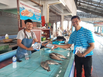 ไฟล์แนบ การประปาส่วนภูมิภาคสาขากาญจนดิษฐ์ จัดโครงการเติมใจให้กัน ณ ตลาดเทศบาลเมืองดอนสัก  เทศบาลเมืองดอนสัก  อำเภอดอนสัก  จังหวัดสุราษฎร์ธานี