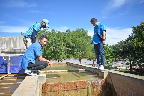 ไฟล์แนบ กปภ.สาขาอุบลราชธานี จัดกิจกรรม กปภ. - อปท. เพื่อปวงชน  ดูแลประปาหมู่บ้านคูเดื่อหลังน้ำลด