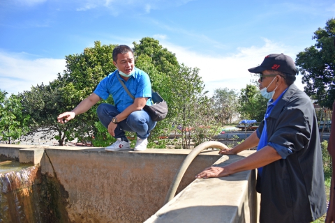 ไฟล์แนบ กปภ.สาขาอุบลราชธานี จัดกิจกรรม กปภ. - อปท. เพื่อปวงชน  ดูแลประปาหมู่บ้านคูเดื่อหลังน้ำลด
