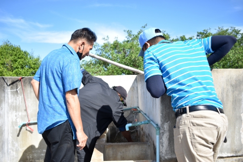 ไฟล์แนบ กปภ.สาขาอุบลราชธานี จัดกิจกรรม กปภ. - อปท. เพื่อปวงชน  ดูแลประปาหมู่บ้านคูเดื่อหลังน้ำลด
