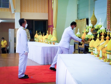 ไฟล์แนบ กปภ.สาขาตราดร่วมพิธีทำบุญตักบาตรข้าวสารอาหารแห้ง พิธีวางพานพุ่มดอกไม้และพิธีถวายบังคม เนื่องในวันคล้ายวันพระบรมราชสมภพพระบาทสมเด็จพระบรมชนกาธิเบศร มหาภูมิพลอดุลยเดชมหาราช บรมนาถบพิตร วันชาติ และวันพ่อแห่งชาติ 5 ธันวาคม 2565 