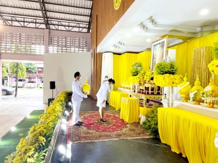 ไฟล์แนบ การประปาส่วนภูมิภาคสาขาขนอม เข้าร่วมพิธีวางพานพุ่มดอกไม้หน้าพระบรมฉายาลักษณ์ พระบาทสมเด็จพระบรมชนกาธิเบศร มหาภูมิพลอดุลยเดชมหาราช บรมนาถบพิตร พิธีกล่าวน้อมรำลึกในพระมหากรุณาธิคุณ และพิธีถวายบังคมหน้าพระบรมฉายาลักษณ์ พระบาทสมเด็จพระบรมชนกาธิเบศร มหาภูมิพลอดุลยเดชมหาราชบรมนาถบพิตร