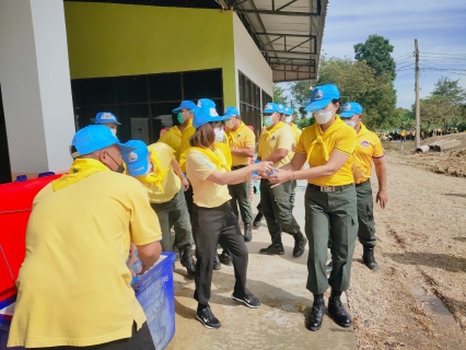 ไฟล์แนบ กปภ.สาขาท่ามะกา เข้าร่วมกิจกรรมจิตอาสาปล่อยพันธ์ปลาและปลูกหญ้าแฝก บริเวณริมคลองท่าสาร-บางปลา เนื่องในวันคล้ายวันพระบรมราชสมภพ พระบาทสมเด็จพระบรมชนกาธิเบศร มหาภูมิพลอดุลยเดชมหาราช บรมนาถบพิตร วันชาติ และวันพ่อแห่งชาติ ประจำปี 2565 วันจันทร์ ที่ 5 ธันวาคม 2565
