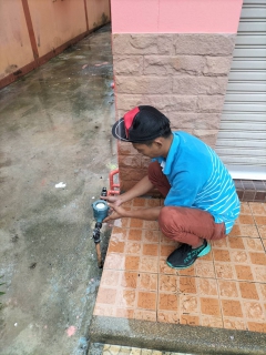 ไฟล์แนบ การประปาส่วนภูมิภาคสาขากาญจนดิษฐ์ ลงพื้นที่ตรวจสอบมาตรวัดน้ำ ทดสอบมาตร 0 คิว และทำการตีตรามาตร ผูกลวด ในพื้นที่ตำบลท่าทองใหม่  อำเภอกาญจนดิษฐ์ จังหวัดสุราษฎร์ธานี