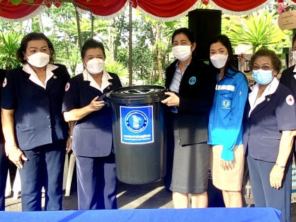 ไฟล์แนบ การประปาส่วนภูมิภาคสาขากระบี่ ร่วมกิจกรรมวันรวมน้ำใจให้กาชาด มอบถังน้ำ สนับสนุนของรางวัลออกร้านกาชาดในงานปีใหม่และงานกาชาดประจำปี 2566