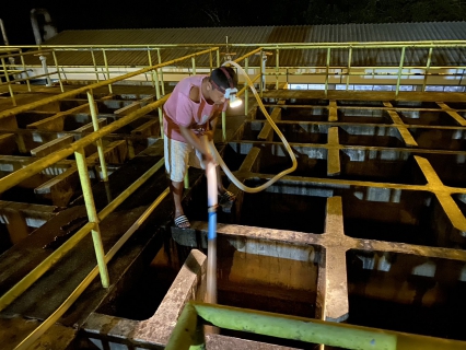 ไฟล์แนบ กปภ.สาขาระนอง ดำเนินการตามแผน ล้างถังตกตะกอนโรงกรองน้ำหาดส้มแป้น