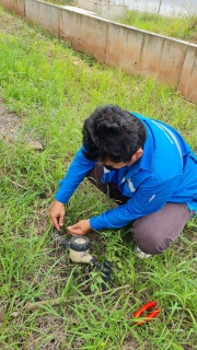 ไฟล์แนบ การประปาส่วนภูมิภาคสาขาจันดี ลงพื้นที่ตรวจสอบมาตรวัดน้ำ ทดสอบมาตร 0 คิว และทำการตีตรามาตร ผูกลวด 