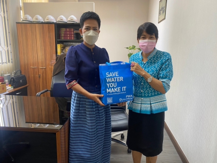 ไฟล์แนบ การประปาส่วนภูมิภาคสาขาไชยา ลงพื้นที่ พบปะพูดคุยกับผู้ใช้น้ำรายใหญ่ ภายใต้กิจกรรมมุ่งมั่นเพื่อปวงชน เติมใจให้กัน ในพื้นที่ อำเภอ ท่าชนะ จำนวน 3 ราย พร้อมมอบของที่ระลึกสวัสดีปีใหม่ 