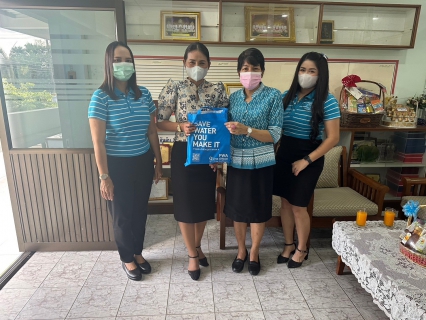 ไฟล์แนบ การประปาส่วนภูมิภาคสาขาไชยา ลงพื้นที่ พบปะพูดคุยกับผู้ใช้น้ำรายใหญ่ ภายใต้กิจกรรมมุ่งมั่นเพื่อปวงชน เติมใจให้กัน ในพื้นที่ อำเภอ ท่าชนะ จำนวน 3 ราย พร้อมมอบของที่ระลึกสวัสดีปีใหม่ 