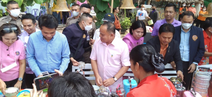 ไฟล์แนบ กปภ.สาขาภูเก็ต เข้าร่วมกิจกรรม "คนตงห่อ ยกชั้น แบ่งปัน ทุกข์ - สุข" (Together We Share) ครั้งที่ 47