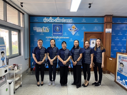 ไฟล์แนบ การประปาส่วนภูมิภาคสาขาเกาะคา นำโดย นางอรวรรณ รัตนจักร์ ผู้จัดการการประปาส่วนภูมิภาคสาขาเกาะคา พร้อมด้วยหัวหน้างานและพนักงานในสังกัด รวมใจสวมใส่ผ้าไทยและผ้าไทยลายขอ  เพื่อร่วมเป็นส่วนหนึ่งในการอนุรักษ