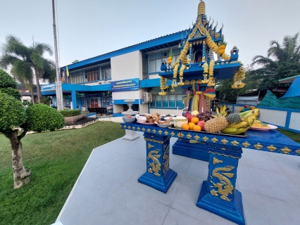 ไฟล์แนบ การประปาส่วนภูมิภาคสาขาชุมพร ร่วมดำเนินกิจกรรม ทำบุญตักบาตร ไหว้เจ้าที่ เพื่อความเป็นสิริมงคลและเนื่องในวันครบรอบ 44 ปี กปภ.