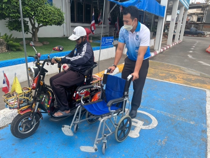 ไฟล์แนบ พนักงานบริการรถวิลล์แชร์ กปภ.สาขาขอนแก่น(พ) ยินดีให้บริการ มุ่ง-มั่น-เพื่อปวงชน-สู่ความยั่งยืน