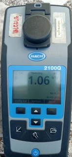 ไฟล์แนบ กปภ.สาขาภูเก็ต ดำเนินการระบายตะกอน ตรวจสอบคุณภาพน้ำและวัดแรงดันน้ำประปาในพื้นที่ หมู่บ้านเสริมทรัพย์ หมู่บ้านอนุภาษมโนรมย์ และหมู่บ้านอนุภาษนาคา