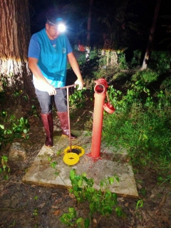 ไฟล์แนบ กปภ.สาขาปากพนัง ลงพื้นที่เดินสำรวจหาท่อแตก/ท่อรั่ว  จากการทำ step test ตามแผนลดน้ำสูญเสีย บริเวณในพื้นที่ DM-04  กปภ.สาขาปากพนัง-เกาะนางโดย  ต.คลองน้อย  อ.ปากพนัง จ.นครศรีธรรมราช      