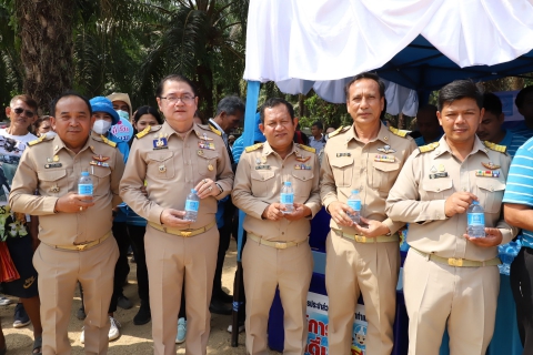 ไฟล์แนบ การประปาส่วนภูมิภาคสาขาชุมพร ร่วมต้อนรับ พล.อ.ประวิตร วงษ์สุวรรณ รองนายกรัฐมนตรี ติดตามการบริหารจัดการน้ำในพื้นที่อำเภอปะทิว จังหวัดชุมพร