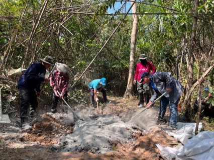 ไฟล์แนบ การประปาส่วนภูมิภาคสาขาตราด ร่วมกับ กลุ่มป่าลายพราง ตำบลแหลมกลัด กปภ.สาขาคลองใหญ่ และชุมชนในพื้นที่ ร่วมกิจกรรมสร้างฝายชะลอน้ำ ในพื้นที่ หมู่. 8 บ้านท่าเส้น