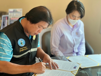 ไฟล์แนบ กปภ. สาขาอ้อมน้อย ร่วมเป็นพยานลงนามบันทึกความเข้าใจ (MOU) โครงการส่งเสริมสนับสนุนการใช้อุปกรณ์ประหยัดน้ำระหว่าง กปภ. และบริษัท แลนด์ แอนด์ พร็อพเพอร์ตี้ กรุ๊ป จำกัด