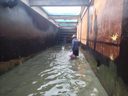 ไฟล์แนบ การประปาส่วนภูมิภาคสาขาประจวบคีรีขันธ์ ดำเนินการล้างถังตกตะกอนโรงกรองขนาด 400 ลบม./ชม. ฝั่งตะวันตก และโรงกรองขนาด 200 ลบม./ชม. 