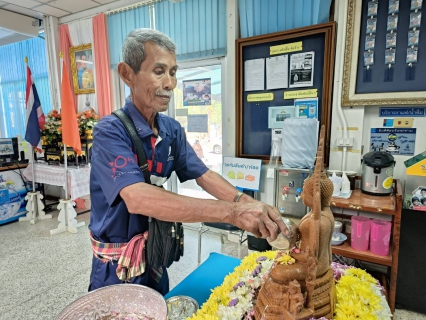 ไฟล์แนบ กปภ.สาขาภูเก็ต จัดกิจกรรมสรงน้ำพระ พร้อมรดน้ำดำหัวผู้ใหญ่ สืบสานประเพณีวันสงกรานต์ ปี 2566